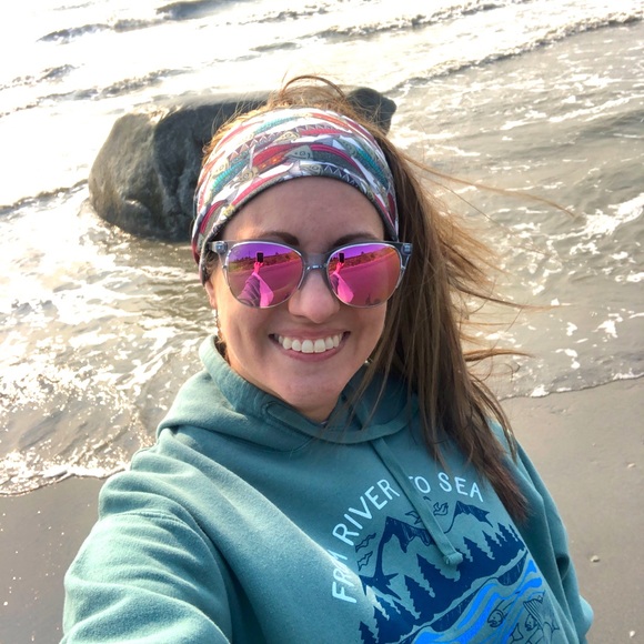 Meet your Posher, Krystal - Picture 1 of 1